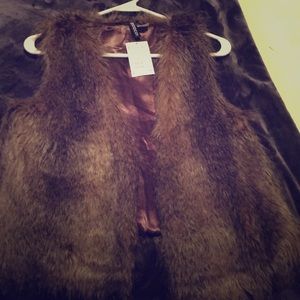 Fur vest